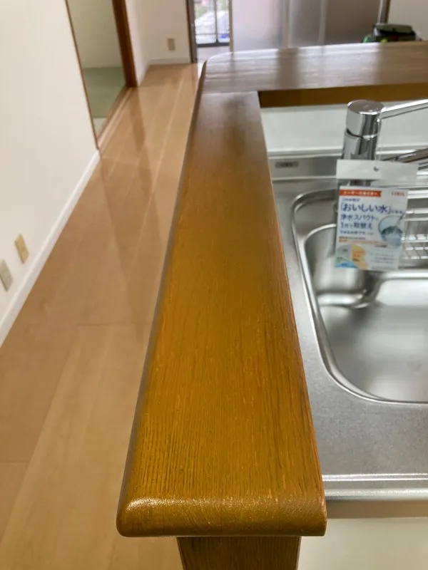 木製カウンターのリペア